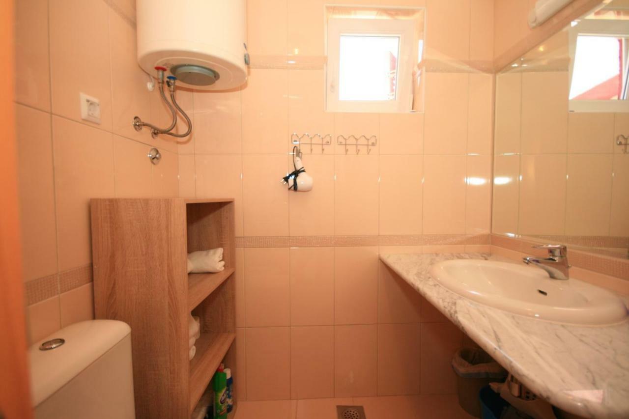 Apartment Mimoza 5, Baska, Krk Exterior photo